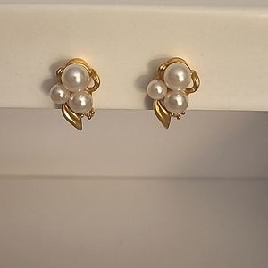Vintage Pearl Earrings
